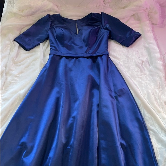 Elegant Navy Blue Women's Dress - Picture 5 of 8